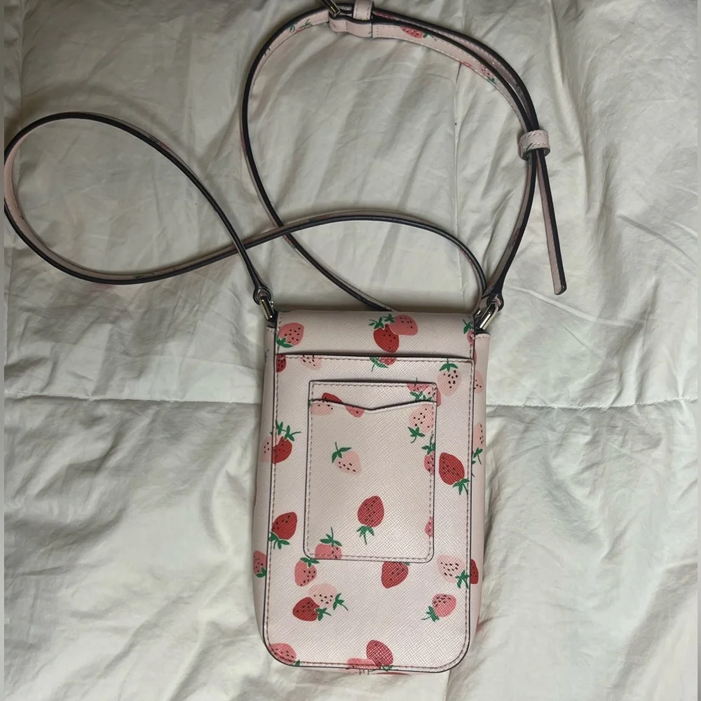 🍓Kate Spade Strawberry Print Phone Crossbody Bag Pink Slim Mini Flap